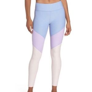 Outdoor Voices Springs  7/8  yoga pants.   Small